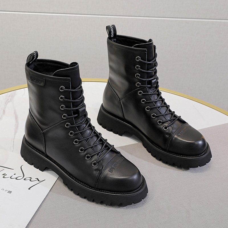 Autumn 2021 new Martin boots female British style round toe thick bottom tube black short boots trend